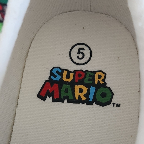 👟 Nintendo Super Mario Kids Sneakers – Size 5, NWT, Cartoon Character Design - Picture 7 of 16